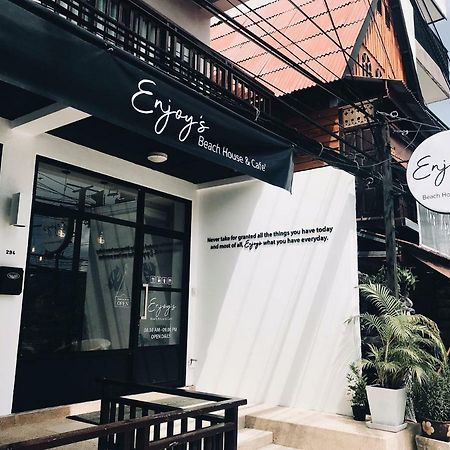 Enjoy'S Beach House & Cafe' Ban Karon Buitenkant foto