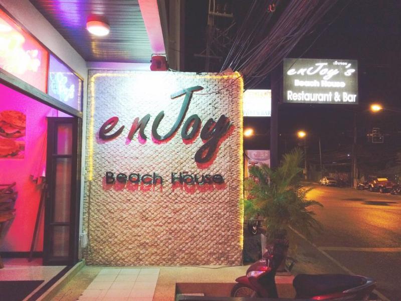 Enjoy'S Beach House & Cafe' Ban Karon Buitenkant foto