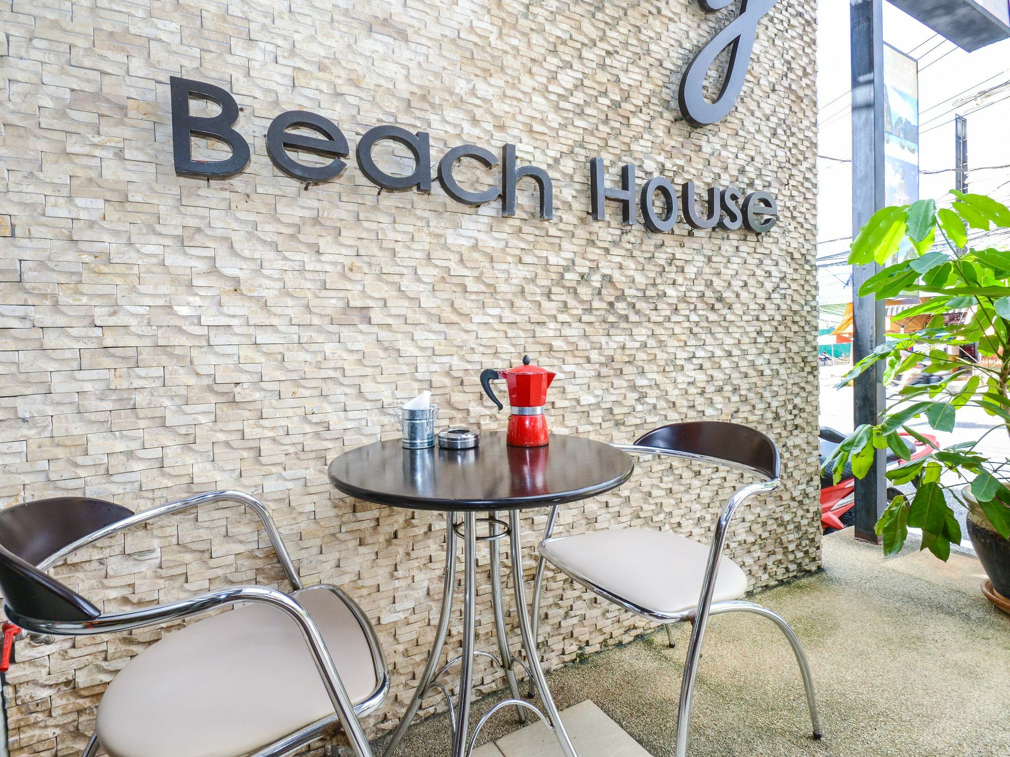 Enjoy'S Beach House & Cafe' Ban Karon Buitenkant foto