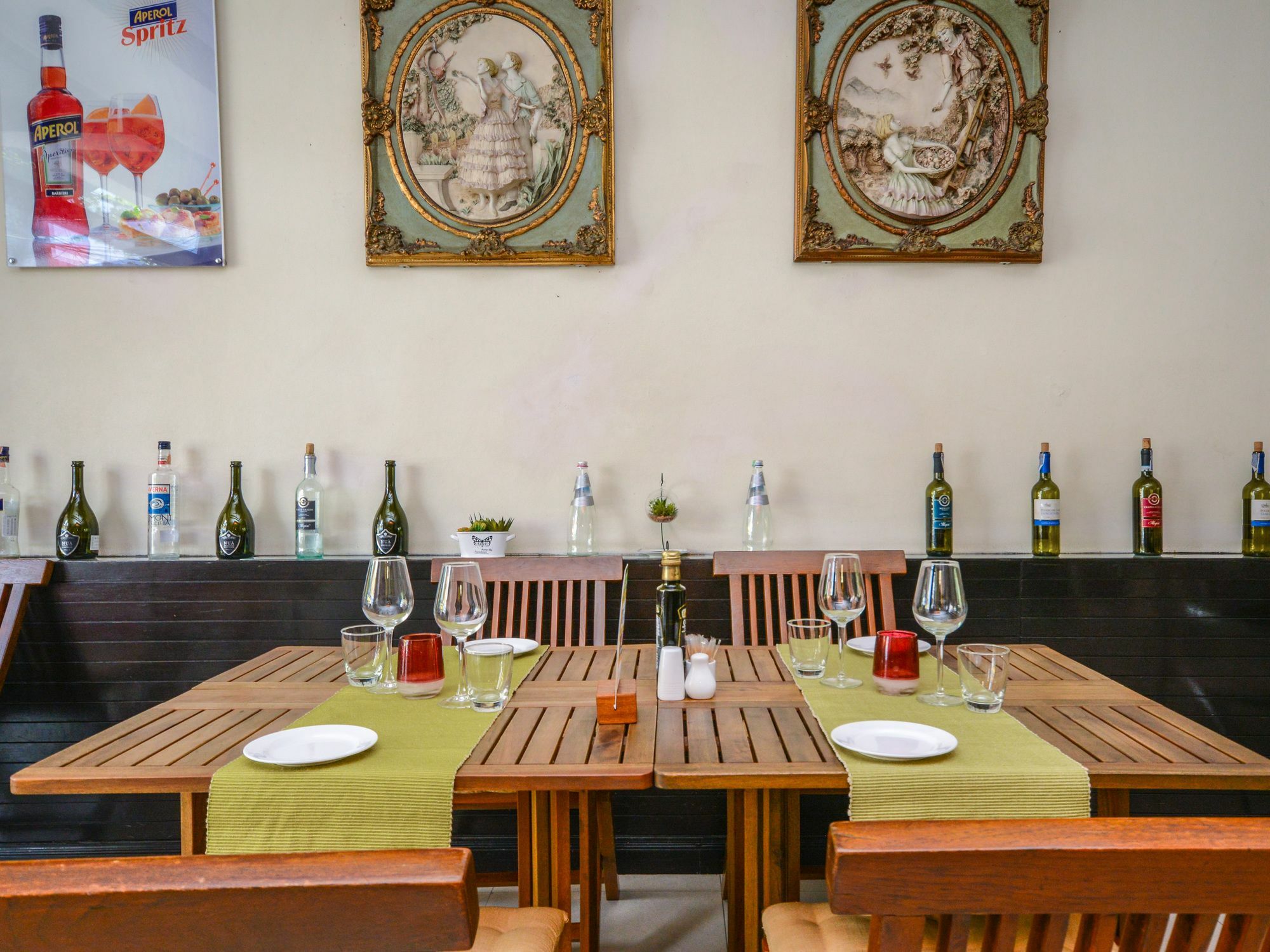Enjoy'S Beach House & Cafe' Ban Karon Buitenkant foto